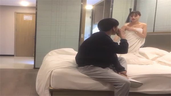 约妹达人20岁兼职学生妹