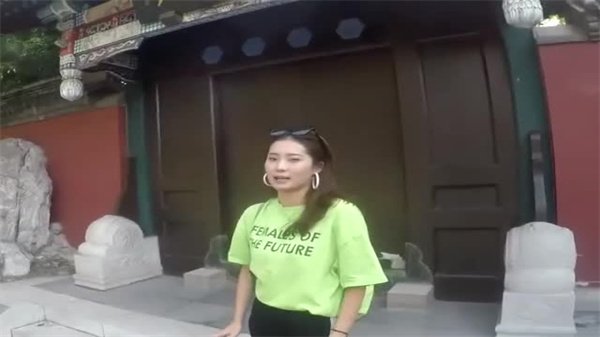 穿黑丝情趣内衣客厅卫生间做爱.